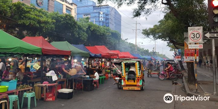 Roxas Avenue Night Market