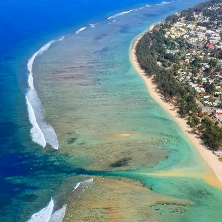 Hotels near Reunion Island Fishing Club