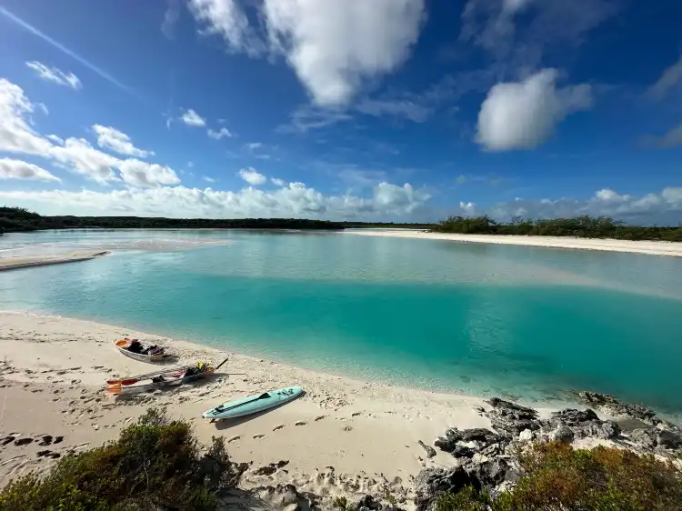 Hotel dekat Moriah Harbour Cay National Park