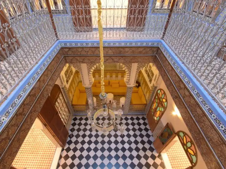 Hotels near Galerie d’Art