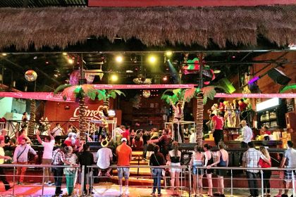 Congo Bar Cancun