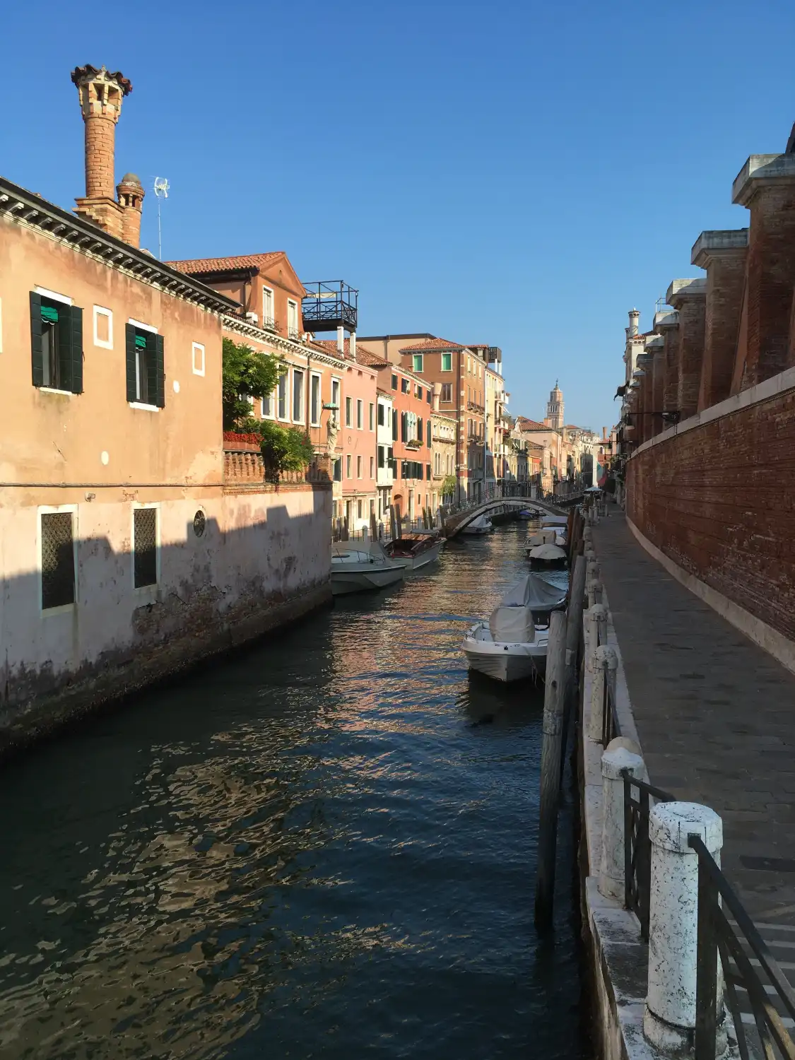 Torre Diamante 주변 호텔