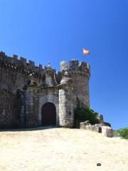 Castillo de los Duques de Alburquerque (siglo XV , estilo renacentista)