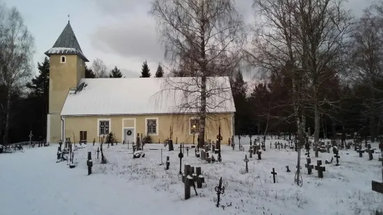 Rooslepa Chapel and Cemetery