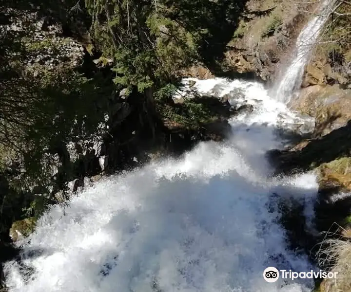 Cascade D'ardent