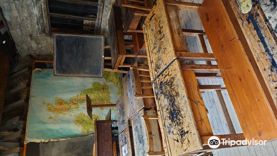 Scaplen's Court Museum and Garden