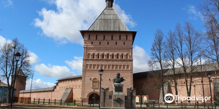 Monument to Pozharskiy