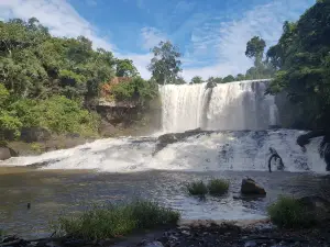 Bousra Waterfall