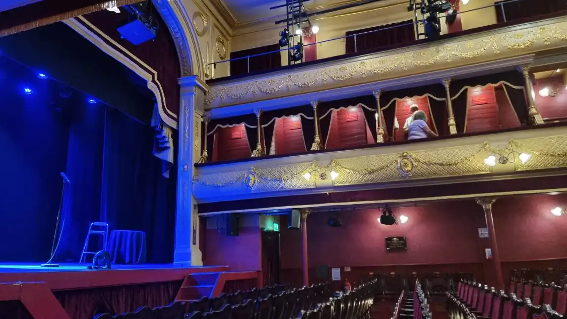 Hotels near City Varieties Music Hall