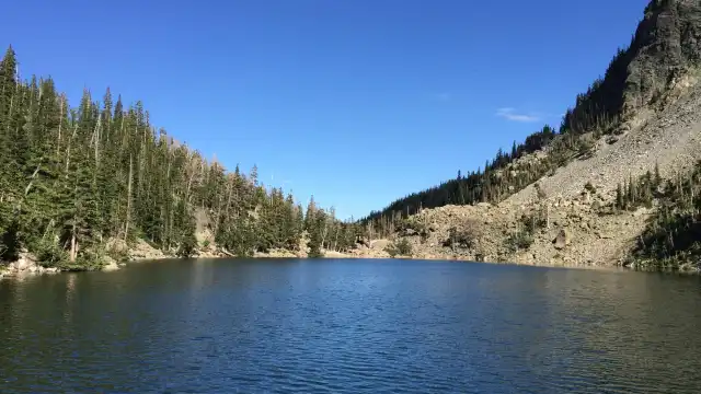 Hotels near Emerald Lake Trail