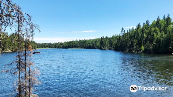 Hunt Lake Hiking Trail
