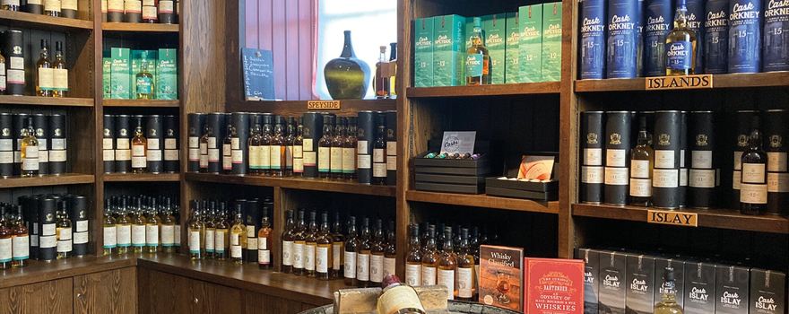 A D Rattray Whisky Shop