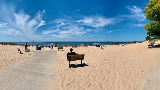 Frankfort Public Beach And Playground