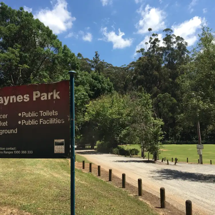 Hotels in Monbulk
