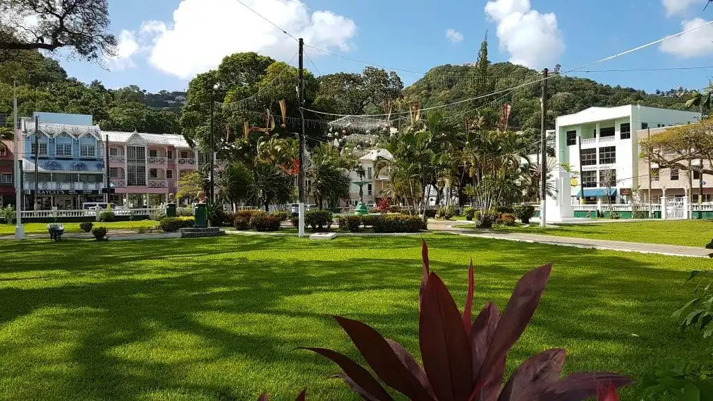 Hotels near Derek Walcott square