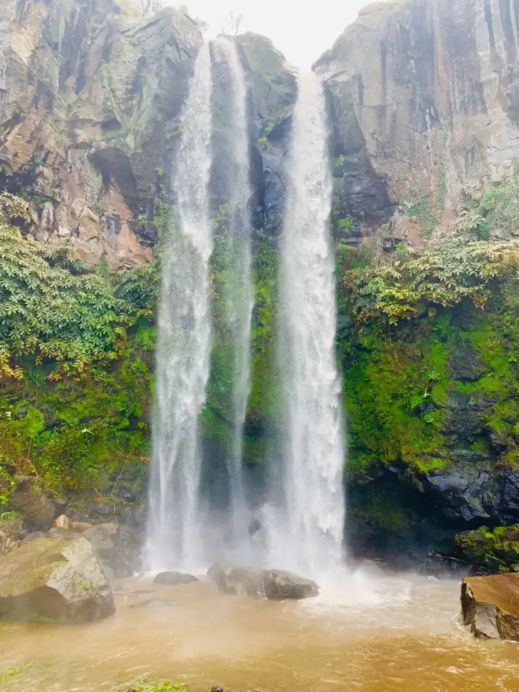 Các khách sạn ở Achadinha