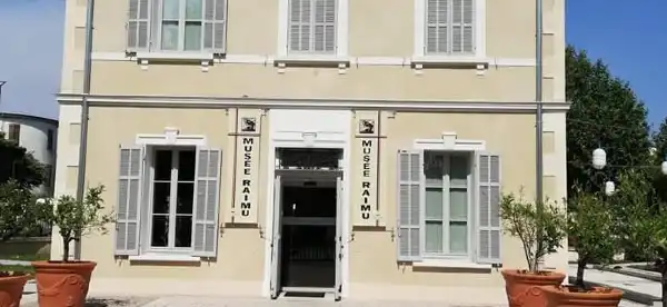 Hôtels à : Marignane
