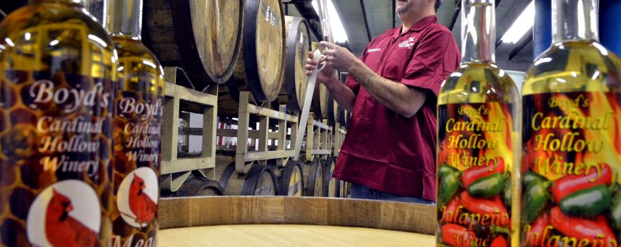 Boyd's Cardinal Hollow Winery