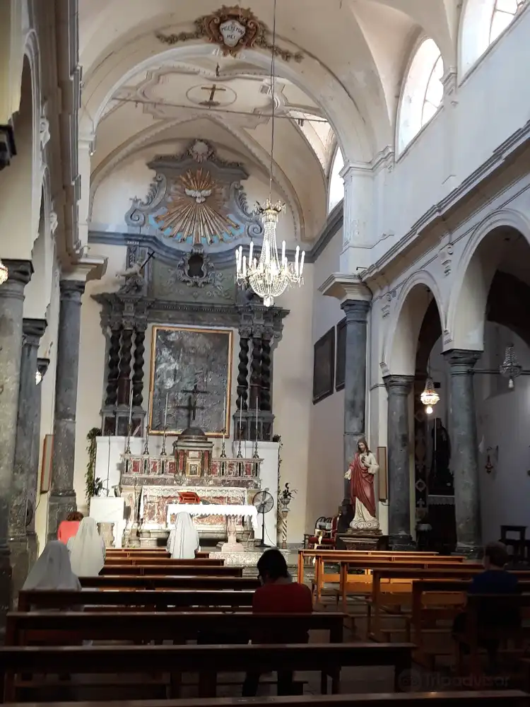 Hotels near Chiesa del Purgatorio