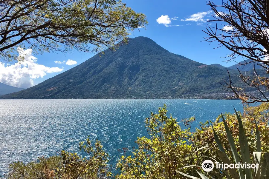 Cerro Tzankujil Nature Reserve