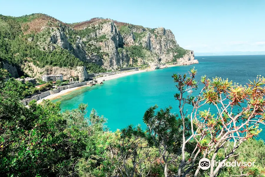 Baia dei Saraceni