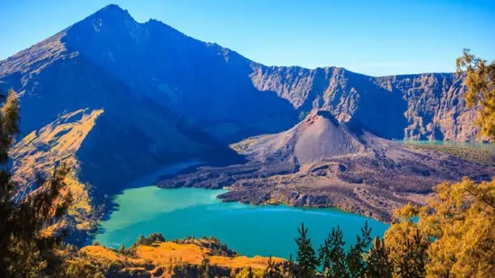 Lune Rinjani - Trekking Organizers