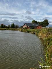 Herons Mead Caravan Park & Fishing Lakes