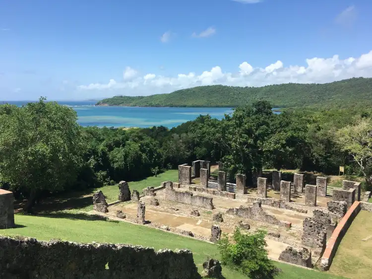 Hotels near Chateau Dubuc
