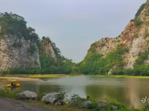 Khao Ngu Stone Park