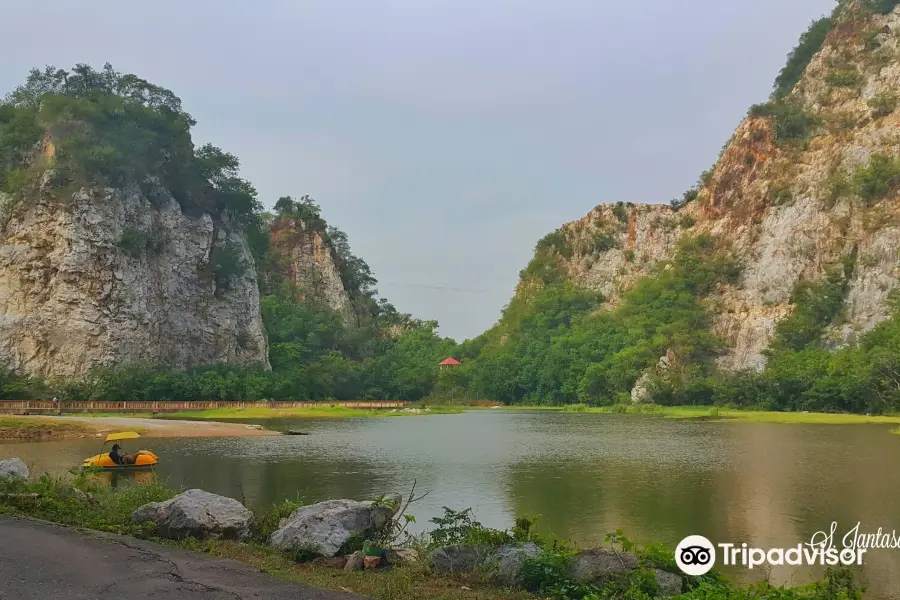 Hin Khao Ngu Park