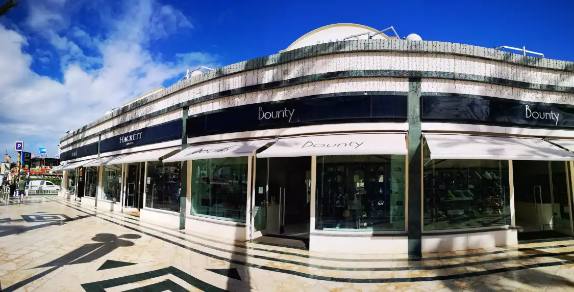 Hotels near Centro Comercial Safari