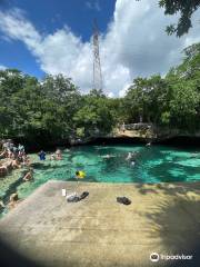 Cenote Azul