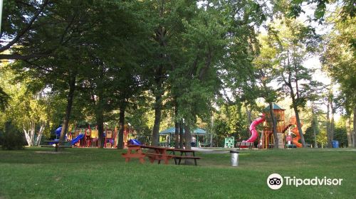 Parc De L'Ile Saint-Quentin