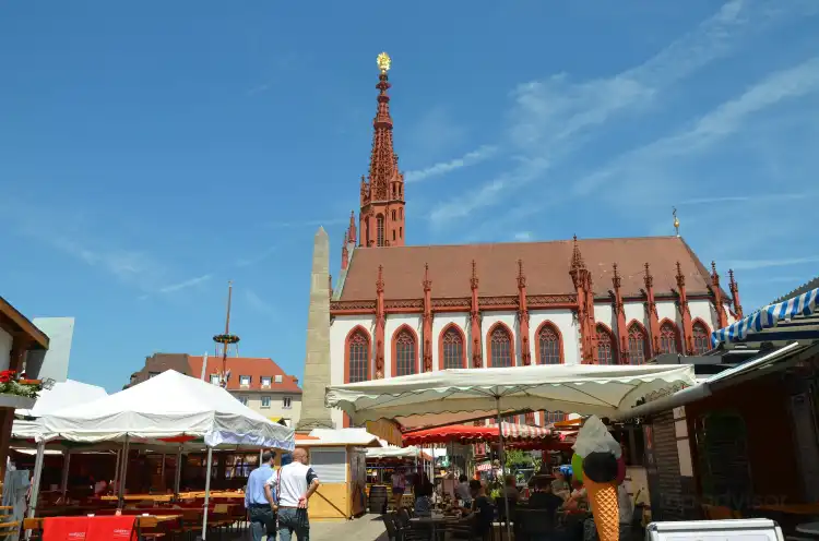 Hotels near Wochenmarkt
