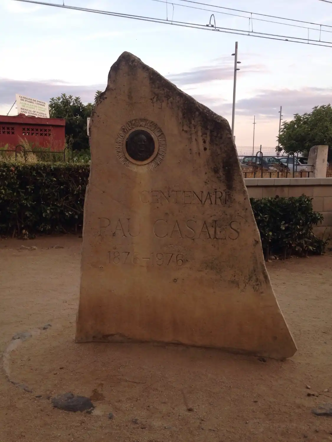 Отели рядом с достопримечательностью «Monumento Centenario Pau Casals»