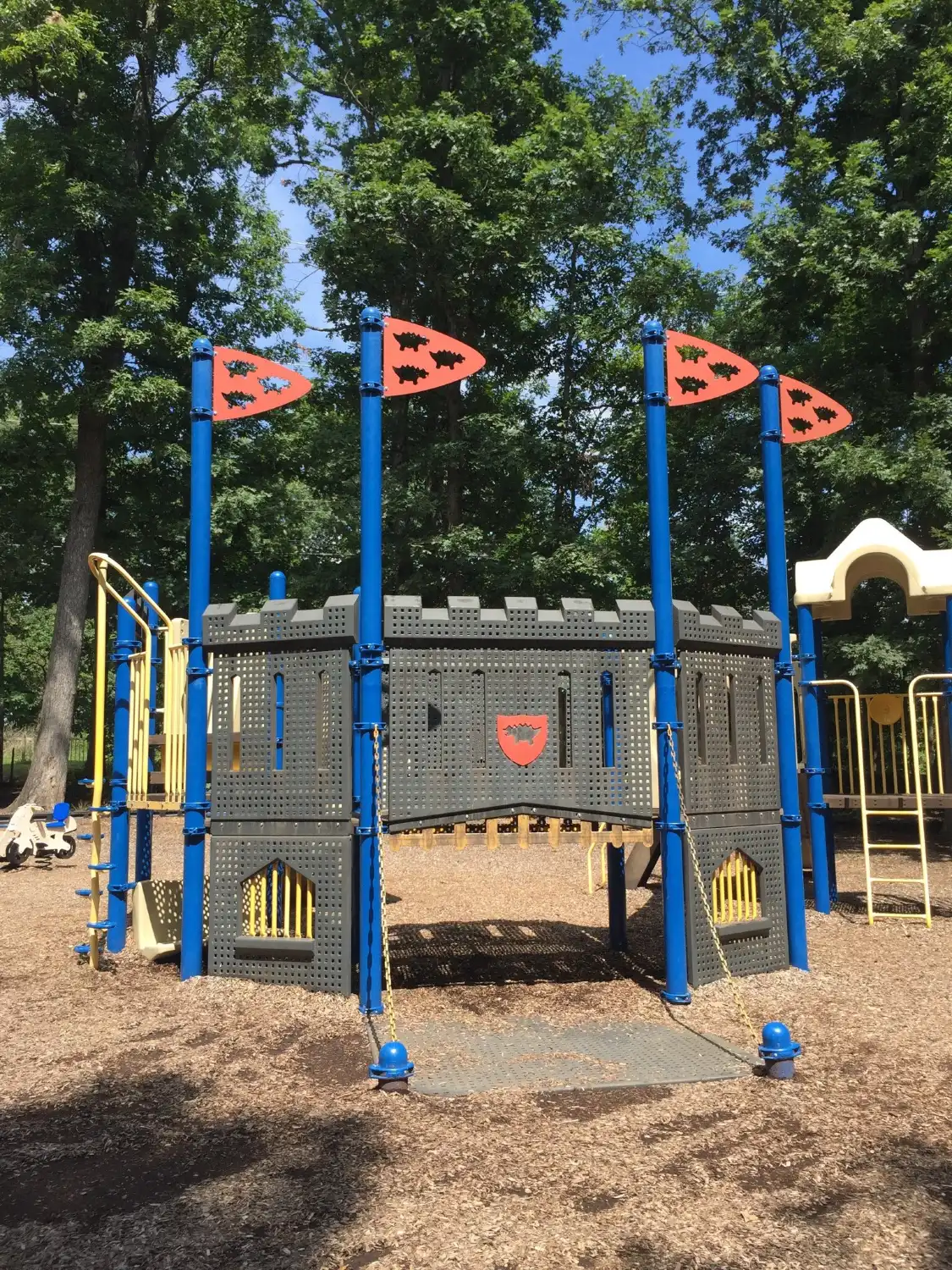 Hotels near Trailside Park