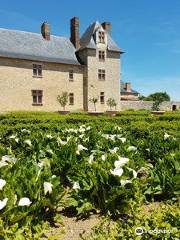 Château de Villeneuve et ses jardins