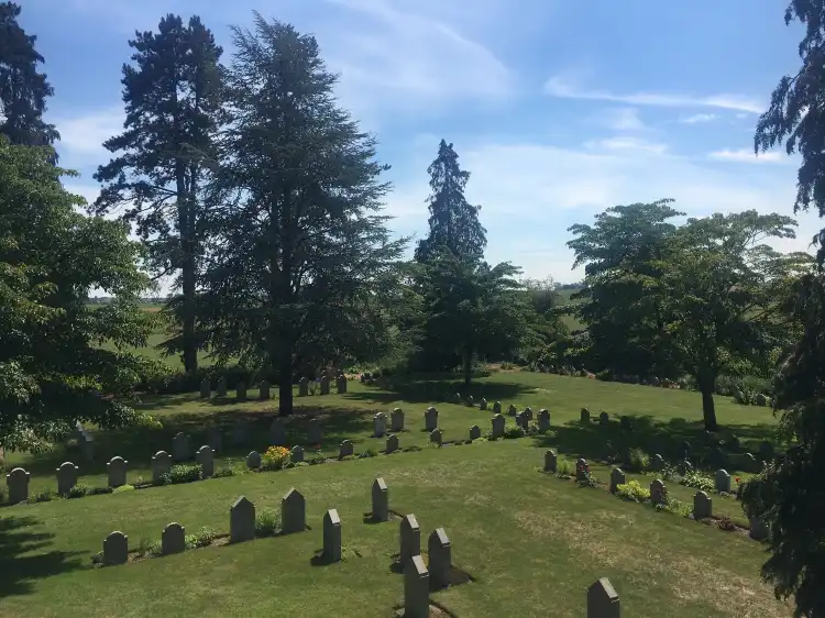Hotels in der Nähe von St. Symphorien Militärfriedhof