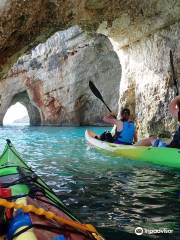 sea kayaking zakynthos