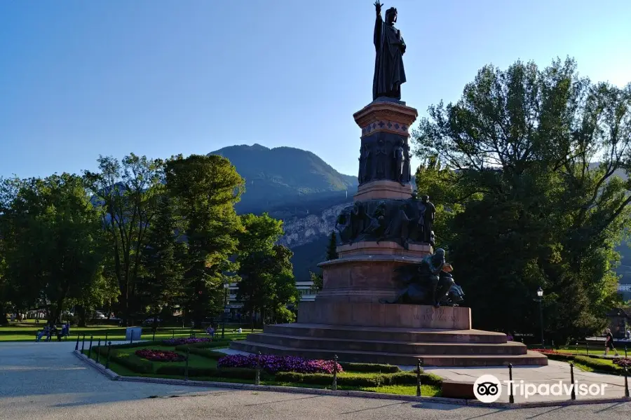 Monument of Dante