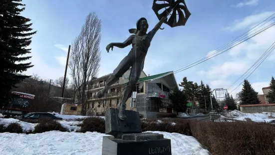 Leonid Yengibarov Monument