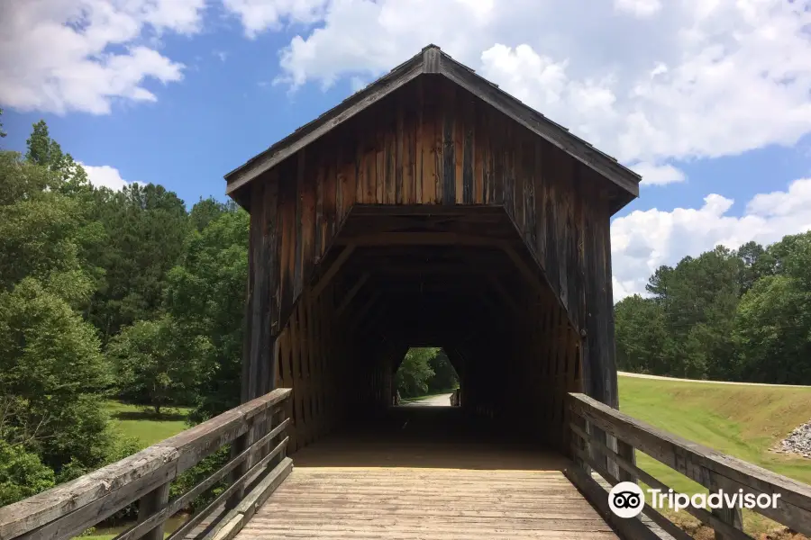 Auchumpkee Creek Covered Bridge