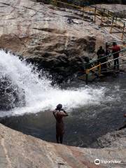 Kumbakkarai Falls