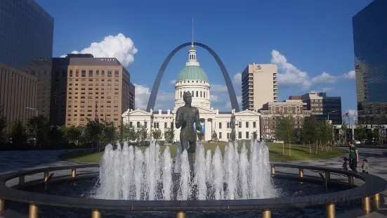 The Gateway Arch