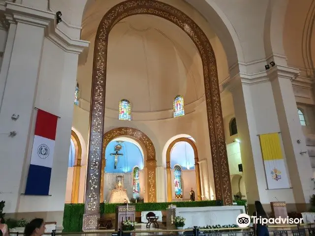 Catedral Virgen de Caacupe