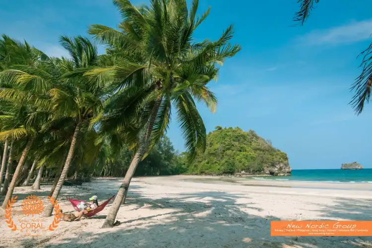 Hotels in Chum Kho