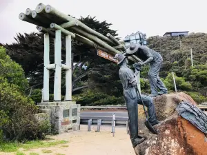 Memorial Arch at Eastern View