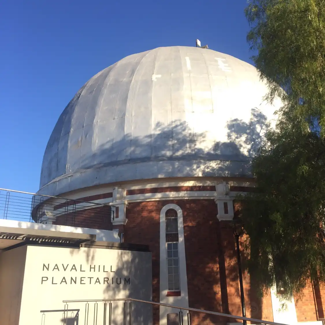 Hotels near Naval Hill Planetarium