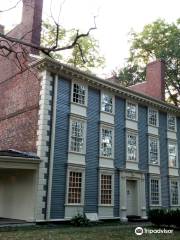 Royall House and Slave Quarters