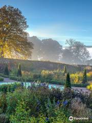 Aberglasney Gardens